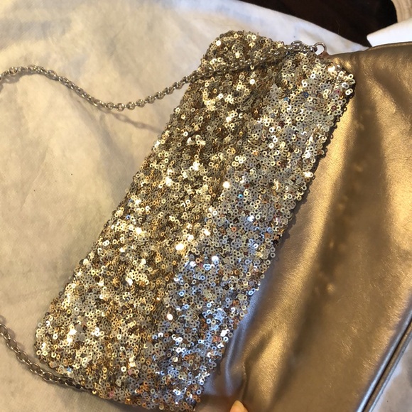 Expressions NYC Sequins & Zebra printed Cow fur Lined envelope shoulder clutch - Picture 4 of 10